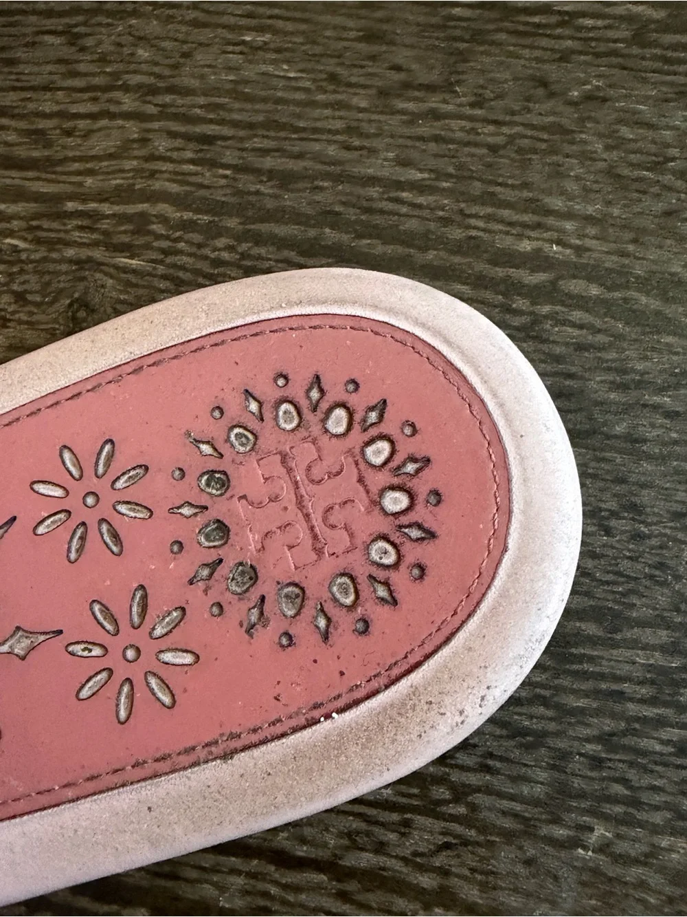 Tory Burch Miller Scalloped Pink Leather Logo Thong Sandals 11